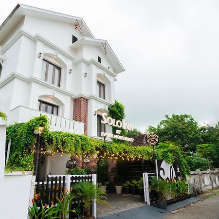 Solo Inn By Hawk Hospitality Kochi ภายนอก รูปภาพ