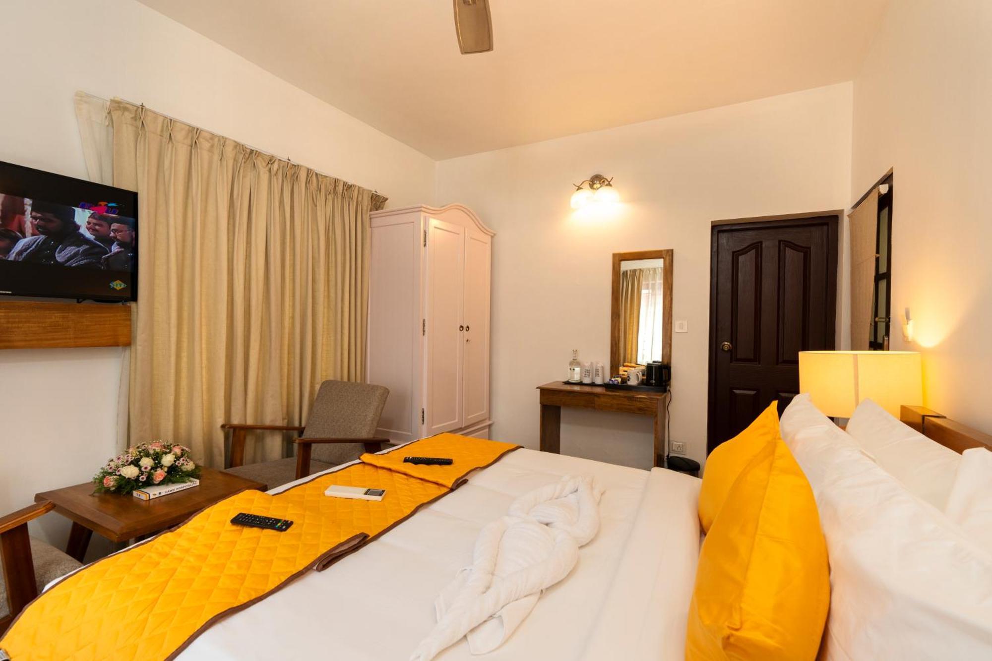 Solo Inn By Hawk Hospitality Kochi ภายนอก รูปภาพ