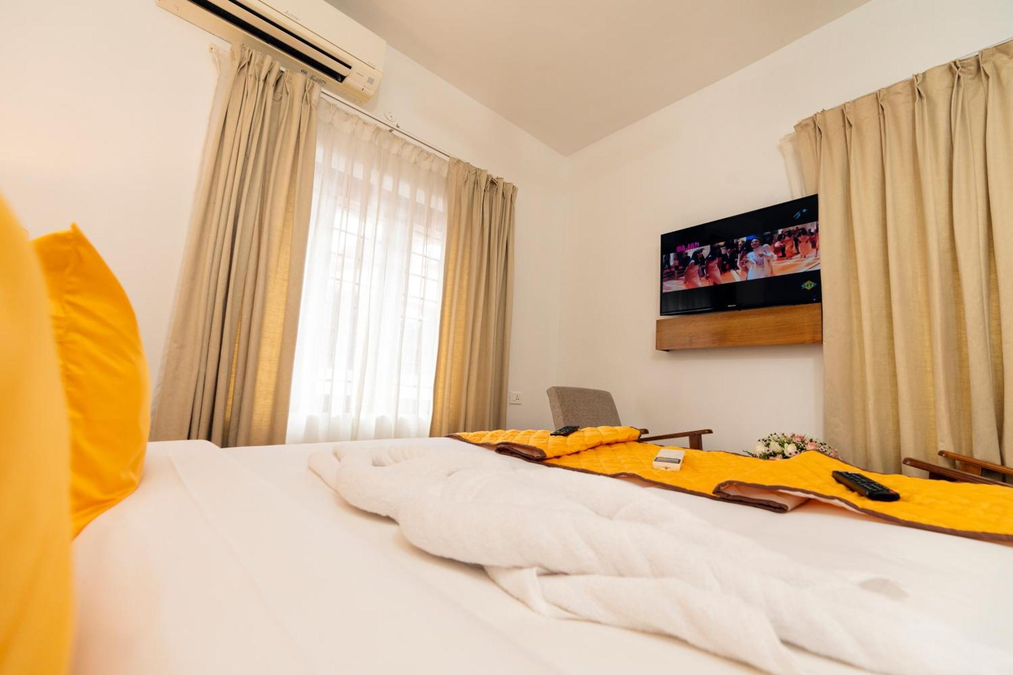 Solo Inn By Hawk Hospitality Kochi ภายนอก รูปภาพ